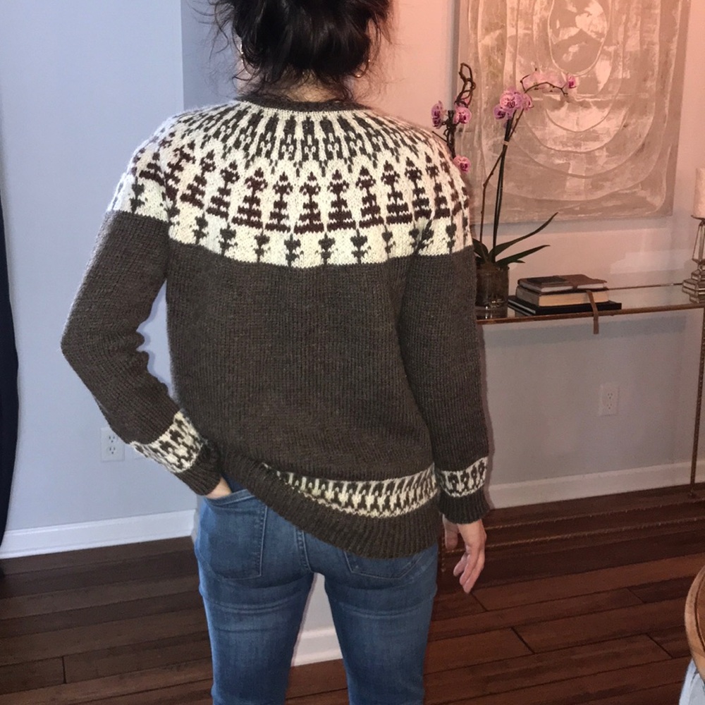 Handmade sweater 🌸 - Picture 6 of 6